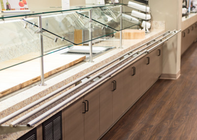 Financial Cafeteria Countertop Prep Rail with Clear Hood