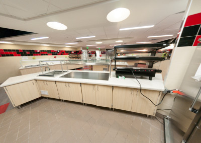 Linn Mar Cafeteria Hot Food Display and Heated Surface