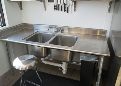 Silhouette Bakery & Bistro Fast Food Kitchen Double Sink