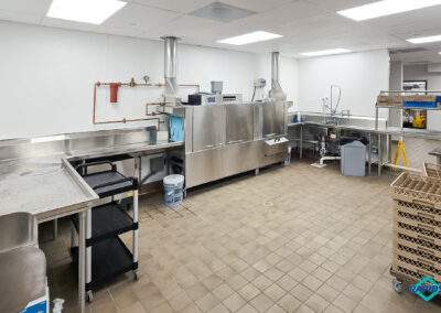 Gilley's Gambling Hall - Dish Room