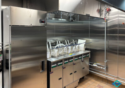 Cookline: 4 Deep Fryers, Exaust Hood, Reach-in Freezer
